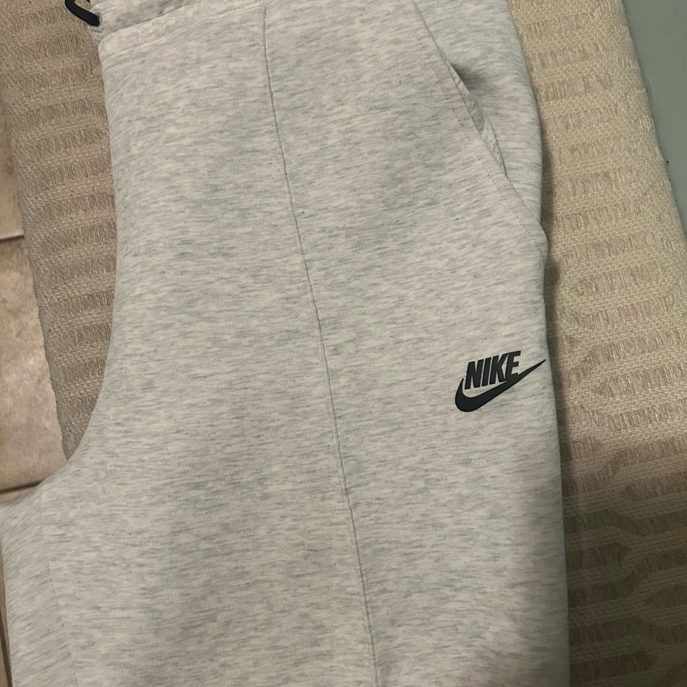 Nike Tech Sweatpants